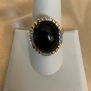 Elegant 14kt gold Black Onyx Ring